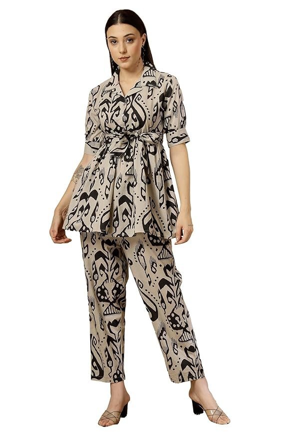 71VbbvKHvtL._SY879_ Women Ivory Print Baroque Pure Cotton Co-ord Set - Image 1